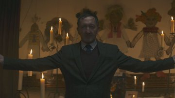 Marcus4Movie's tweet photo. One of the scariest folk horror movies ever made, starring Ralph Ineson. It's "Wicker Man"-esque horror with some shocking moments, and it really delves into the horror of Pagan cults, and Ralph Ineson really nails his performance as a Pagan cult leader.
https://t.co/EE6EK4aWXz https://t.co/aCfdyKFkKu