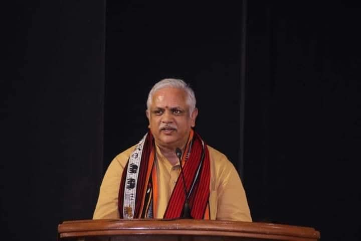 आदरणीय श्री बी. एल. संतोष जी राष्ट्रीय महामंत्री (संगठन), आपको जन्मदिन की हार्दिक बधाई शुभकामनाएं आप दीर्घायु हो यही प्रभु से कामना है
<a href="/blsanthosh/">B L Santhosh</a> ji