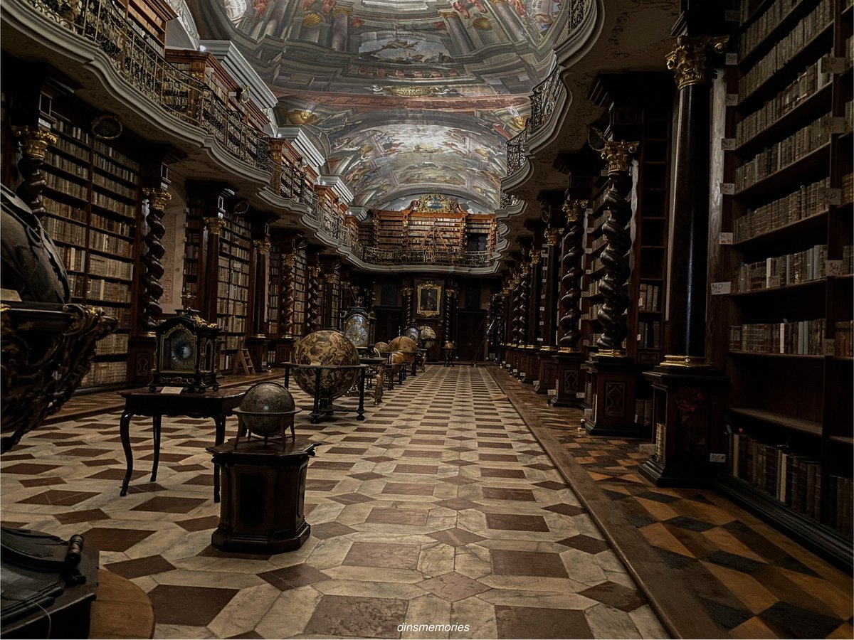 dinsaesthetic's tweet photo. Running around Prague looking for Prof Langdon, ready to solve the case together wkwkw🤭🤭🗝️
#SecretOfSecrets https://t.co/voKOuyBpNa