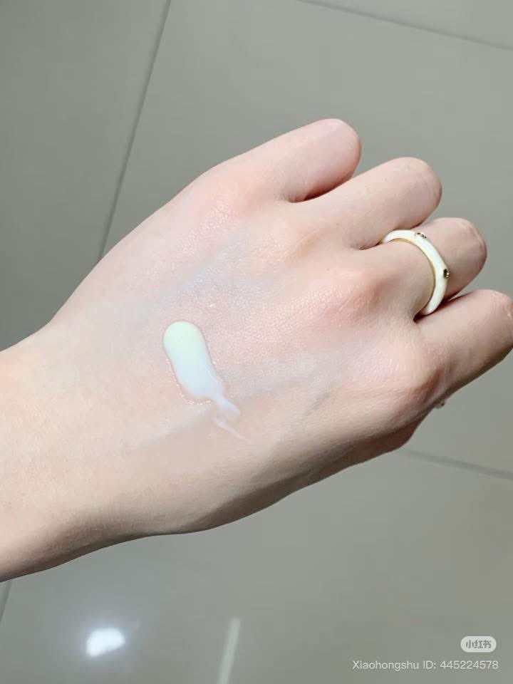 เปลี่ยนชื่อร้านจากla88shop แต่แม่ค้าคนเดิมค่า tweet media