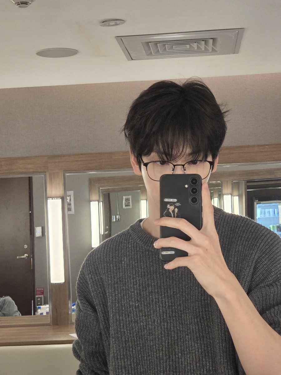 twelve05cm's tweet photo. CHOI SOOBIN YOU'RE KIDDING ME https://t.co/3DHcNvHRtN