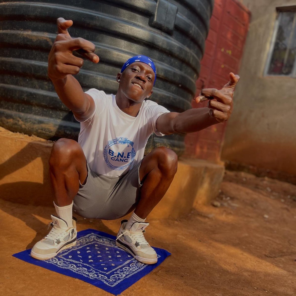 reydoc5's tweet image. NEERA is rocking tune around town. Gddddrrr 🤞🏿💙 
Link in Bio #bnbgang #neera #reydoc #biggestboy