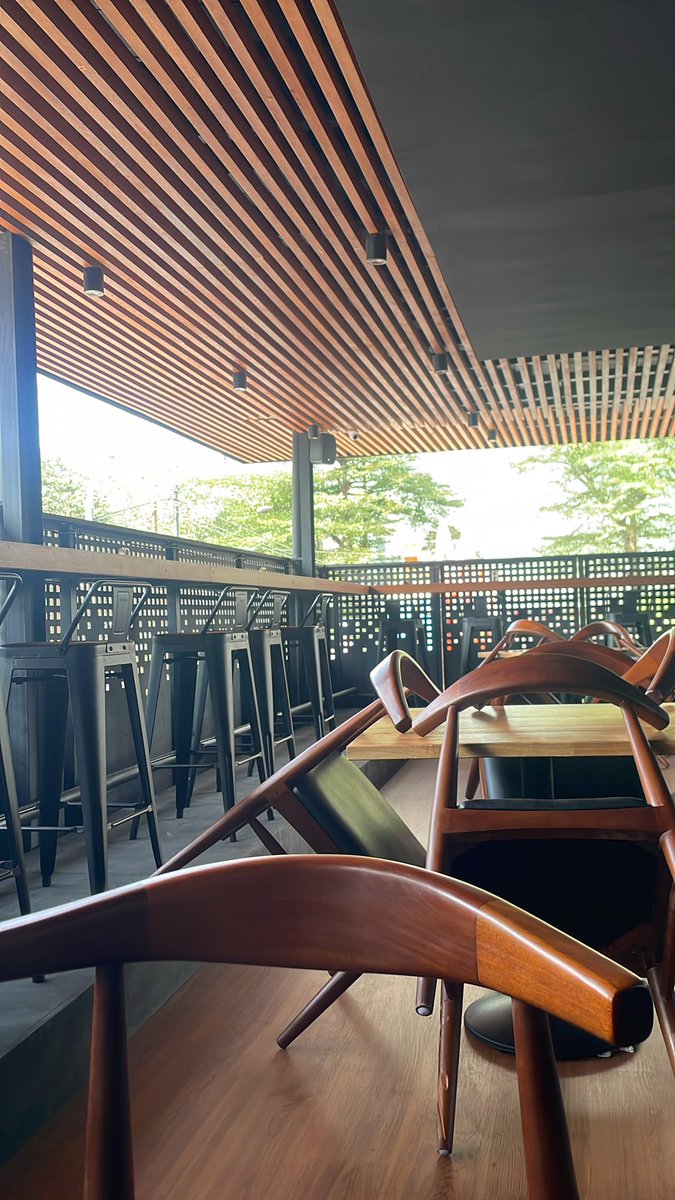 urcommander tweet media