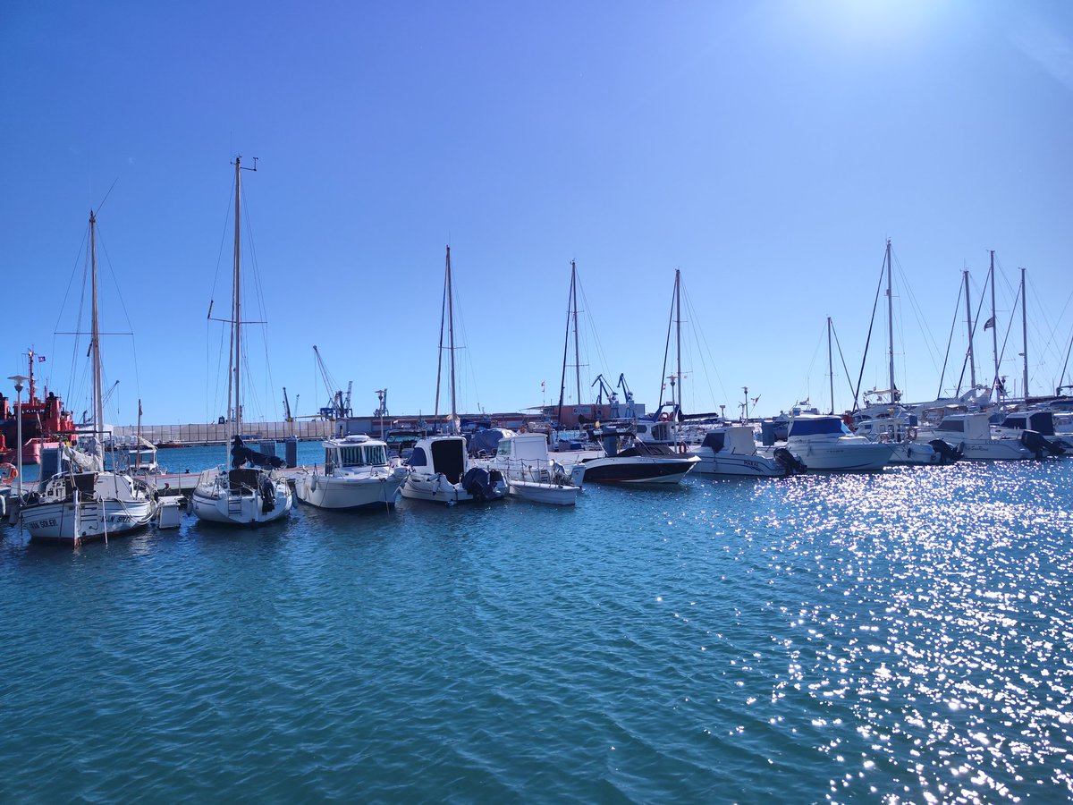 imation4430's tweet image. Buenos días #PiñaDigital. Fantástico día ayer con Yolanda 😁.