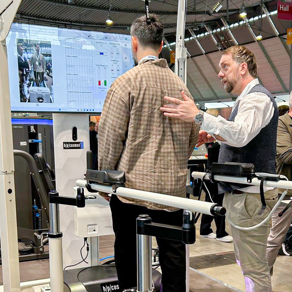 hpcosmos tweet media