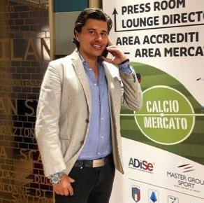 ilBuonDiavolo3's tweet photo. Anche in questa sessione di calciomercato, il #GOAT Di Marzio e Schira stanno surclassando Watford TV e Scendiletto.
Complimenti @DiMarzio e @NicoSchira, da chi Γ¨ sempre stato dalla vostra parte, contro gli addetti stampa di Aronne e Minchiada ππ»ππ»ππ»ππ»ππ» https://t.co/ckfc2dLLBs