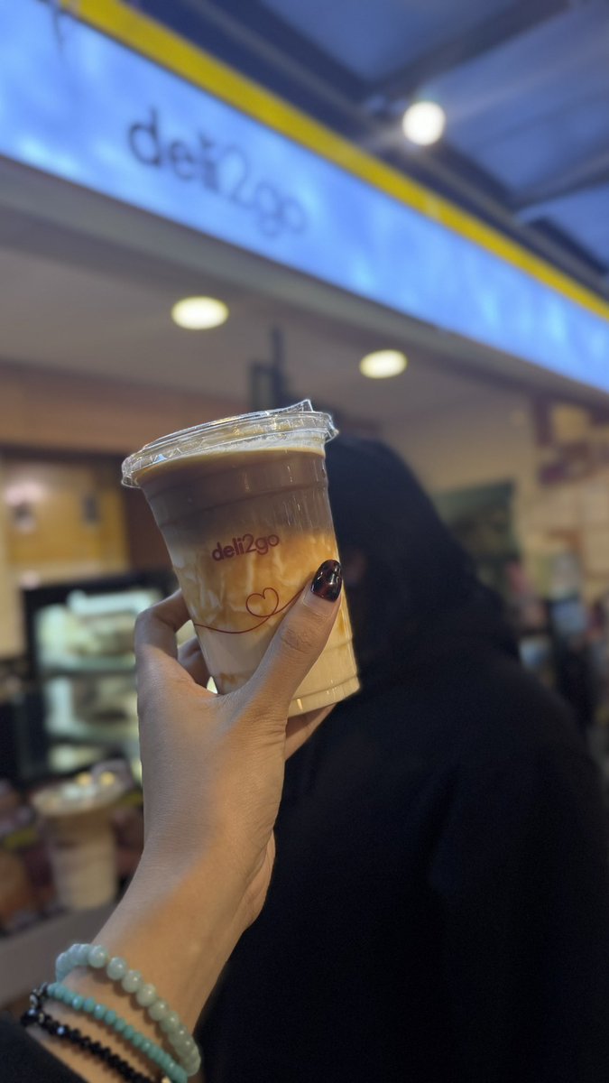 2 am cheap coffees and a long drive with a bit of “thank you kasi dahil sayo naging mabait na tao ako, siguro di ganito kaayos buhay ko if di mo ako sinagot.” 

Maaaaan, we’ve been together for so long but kinikilig pa rin ako sayo. 😭🤐 

Thank you January!