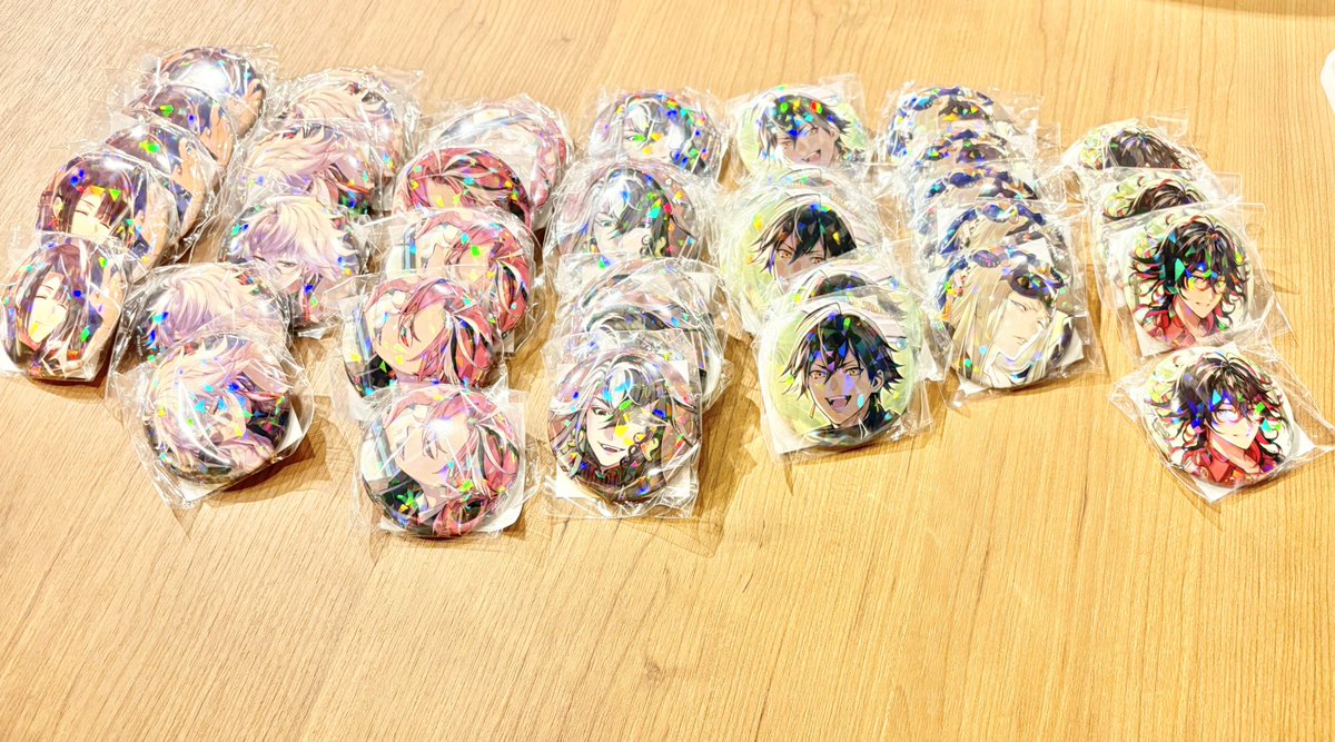 Yuk1_Vfgo's tweet image. 【交換】fgo ホテルカルデア　缶バッジ　アクリルキーホルダー　

譲:ダンテ・マーリン・テスカトリポカ・オジマンディアス・高杉晋作・蘆屋道満・太公望

求:オベロン(アクキー↔︎缶バも可)

本日2/1・2/2手渡しまたは郵送にて。