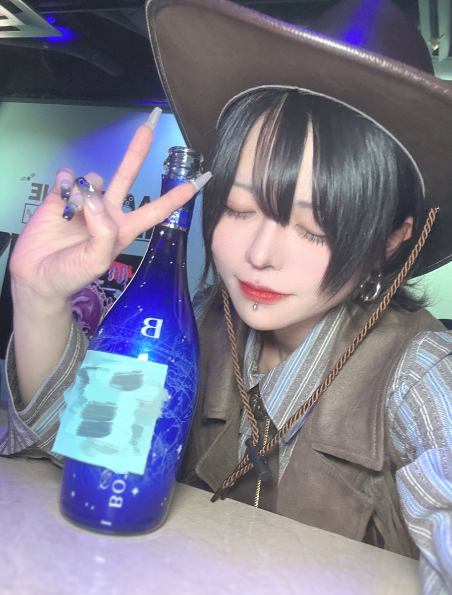 ご帰宅にチェキ乾杯ポン沢山ありがとう(⸝⸝◜𖥦◝⸝⸝) 2年ぶり幸せ