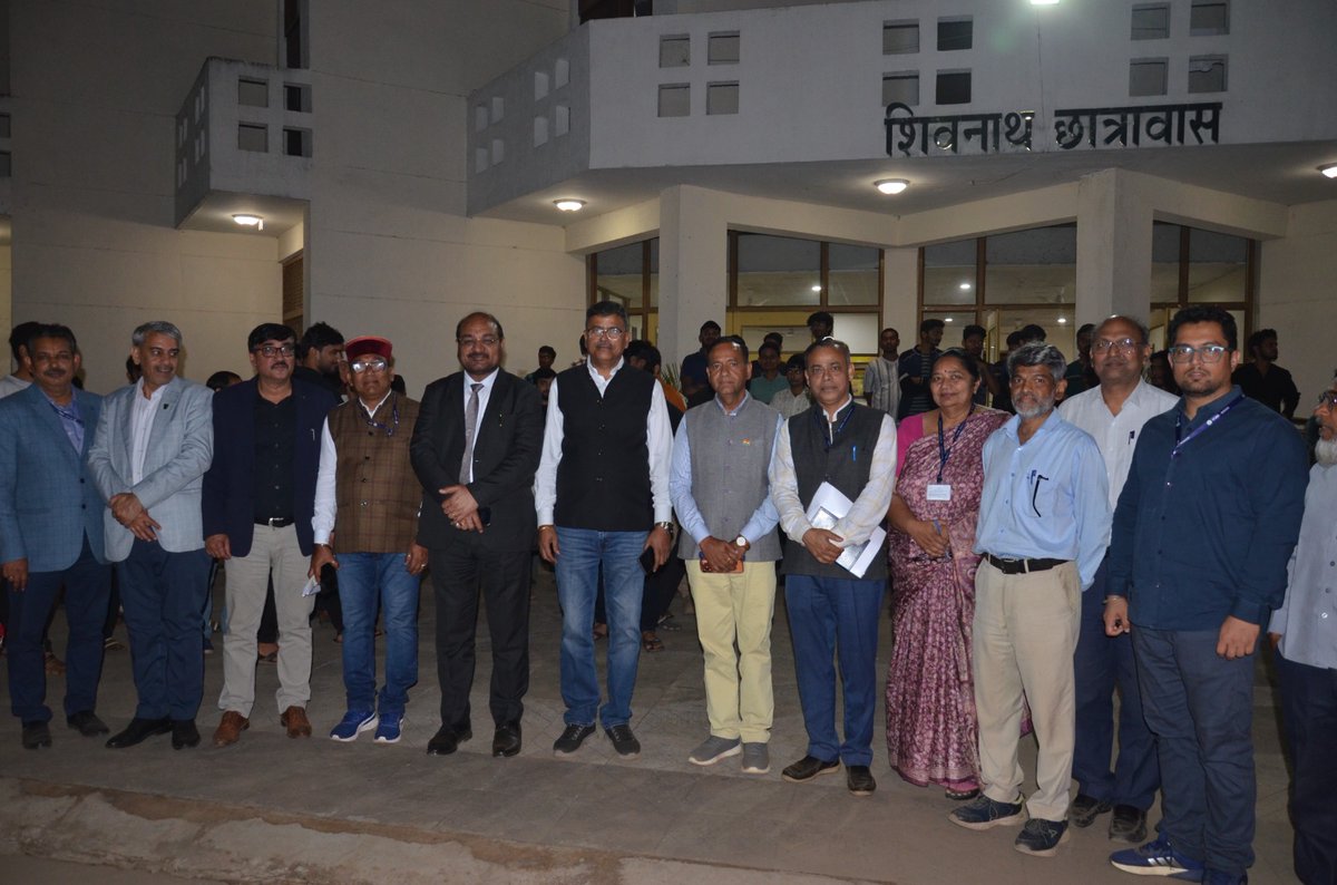 ICAR-NIBSM, Raipur Hosts Visit of Secretary, DARE &amp; Director General, ICAR
<a href="/aareddy12/">Dr. A Amarender Reddy</a> <a href="/PIBRaipur/">PIB in Chhattisgarh</a> 

Facebook:
facebook.com/share/1EyAp3a5…