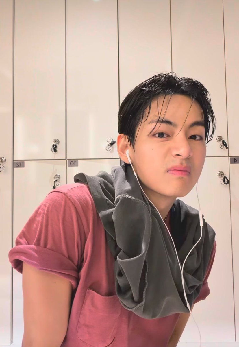 thyngfr's tweet image. broo he actually knows that I really miss him so bad