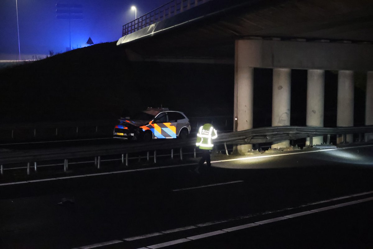 Persoon overleden na ongeval met politieauto op de N31 Haak Om Leeuwarden