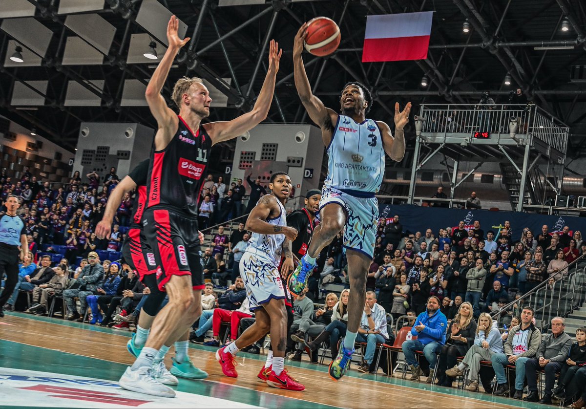 p_jedruch's tweet photo. Dzień dobry! 🏀📸 https://t.co/BklpVi1DY0