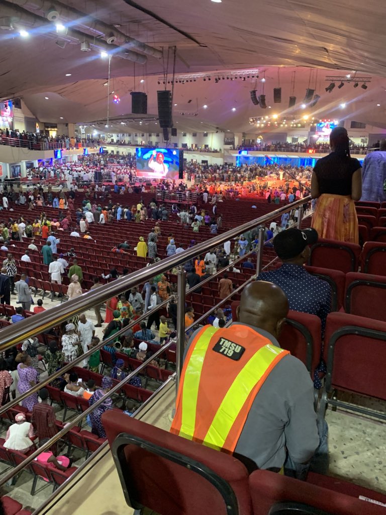 Merald__Ayomi's tweet photo. I graced their presence @ the winners chapel 🤭
#HappyFirstSunday💃🏽 https://t.co/8Q4C6hHAt4