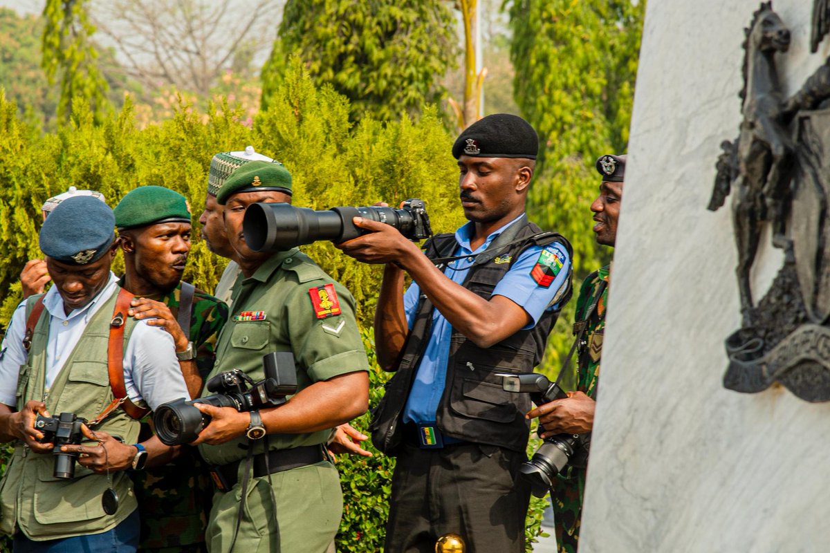 Adeyemi74675126's tweet photo. Despite our varied uniforms, we are united by a singular purpose: to foster unity, peace, and cooperation in securing a nation free from crime and violence. We reject internal conflict, recognizing that mutual support is essential for the successful completion of our mission. https://t.co/N325fGoYeZ