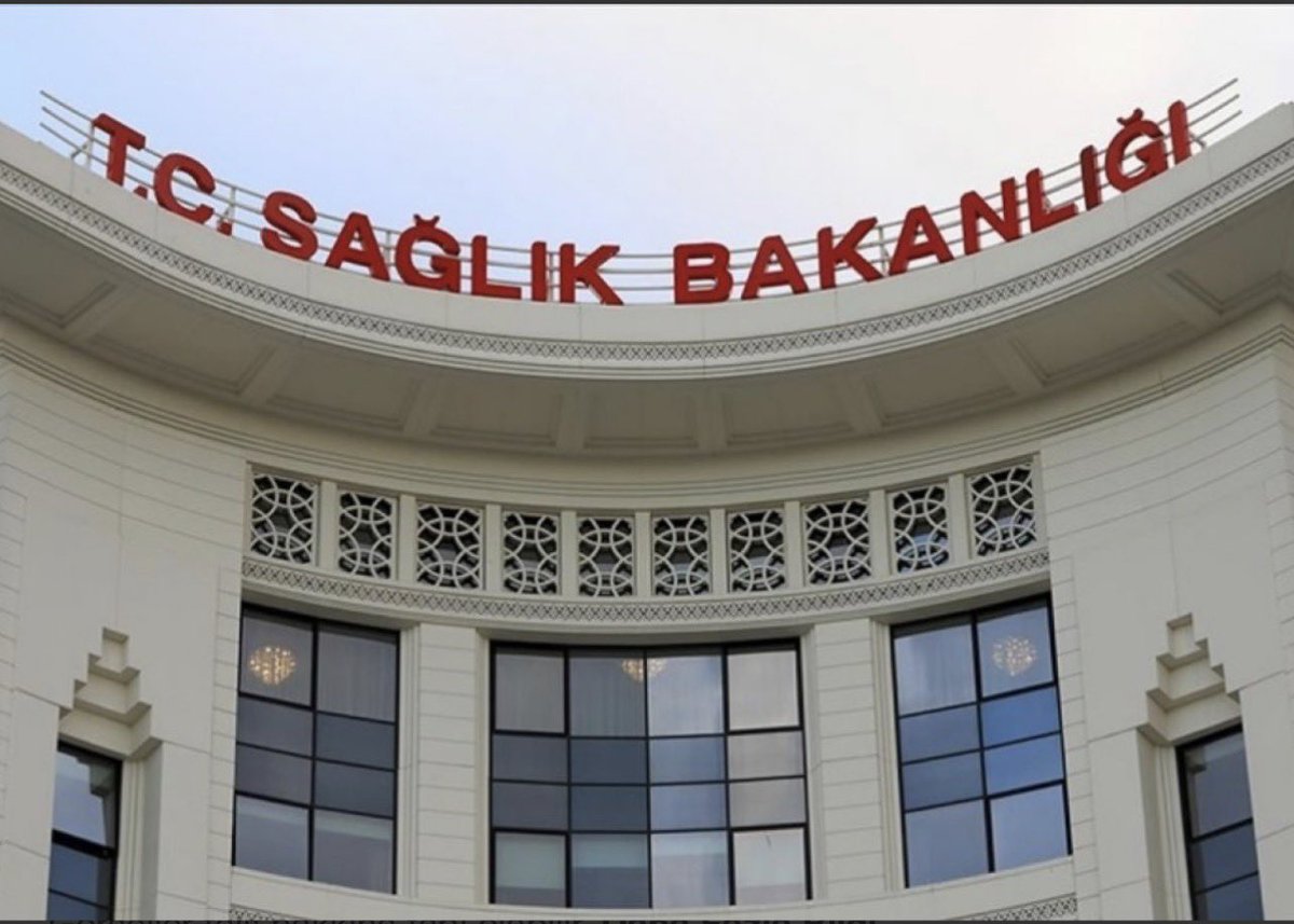 Kamu Sağlık Kurumlarında Maaş Adaletsizliği

Kamu sağlık kurumlarında uzun süredir devam eden maaş adaletsizliği, çalışma barışını ciddi şekilde bozmuş ve artık dayanılmaz bir noktaya ulaşmıştır. Aynı işi yapan, aynı sorumluluğu taşıyan sağlık çalışanları arasında oluşan büyük