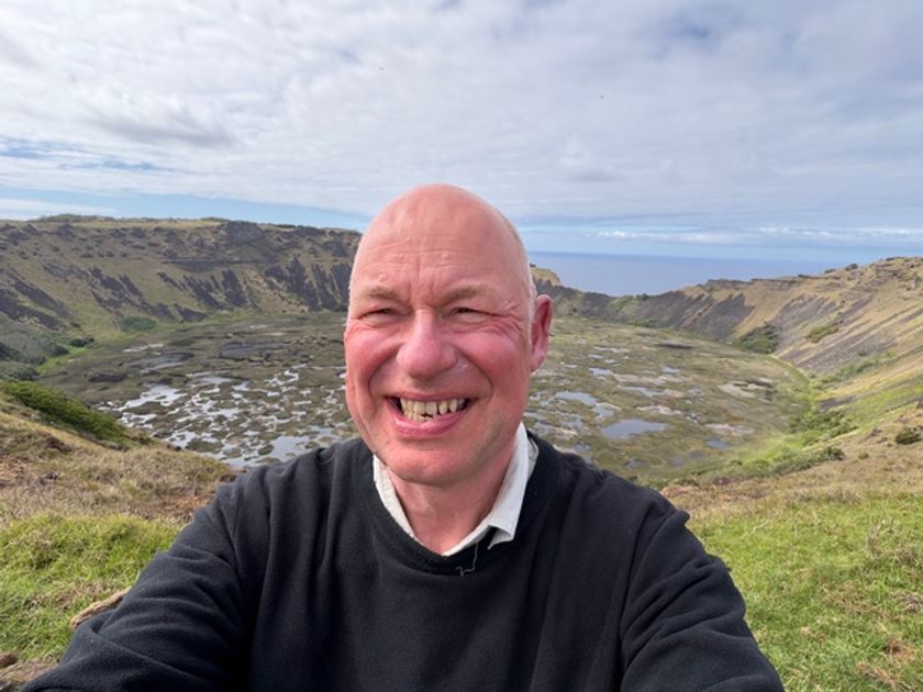 When everyone “helps founders,” no one stands out by <a href="/Timothy_Hughes/">Tim Hughes 提姆·休斯</a> buff.ly/jqcGmAY <a href="/DLAIgnite/">DLA Ignite</a> #SocialSelling #DigitalSelling #Sales #SalesTips #SalesLeader #Salesforce #SalesEnablement #RevOps #Marketing #Leadership #MarketingStrategy