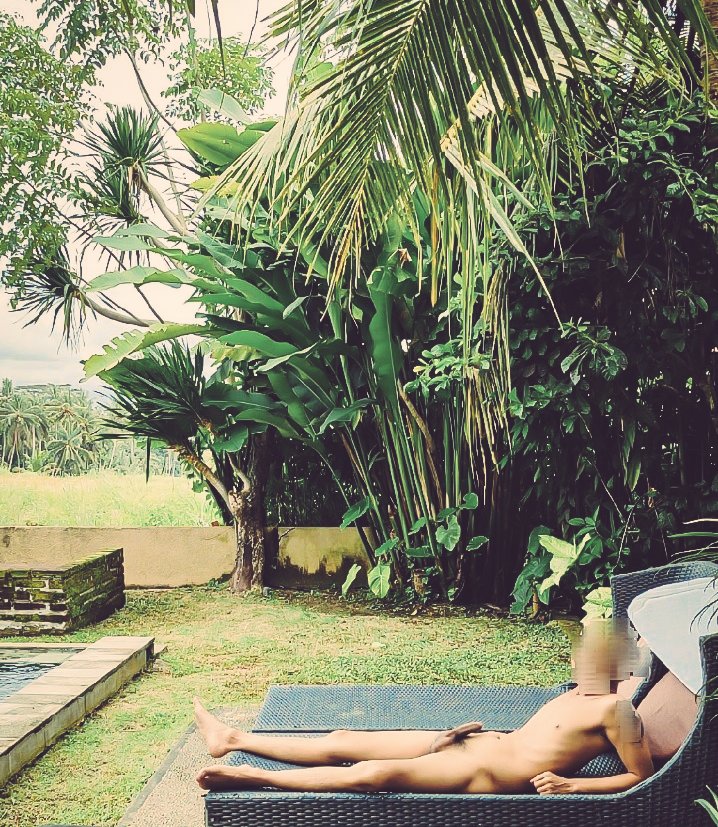 Droporing tweet media