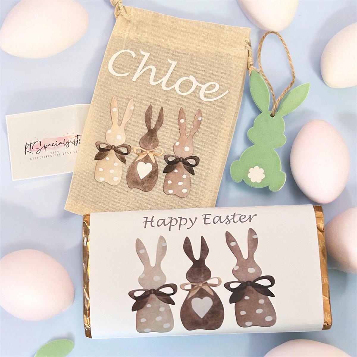 giftinggifts1's tweet photo. Personalised Easter chocolate bar, gift bag and bunny decoration.
Lovely Easter gift.

https://t.co/HLaMlPBrRL
#etsy #easter #eastergift #chocolatebar #personalised #eastertreats #teengift #happyeaster #childeastergift #easterdecoration https://t.co/LOPZRa45oJ