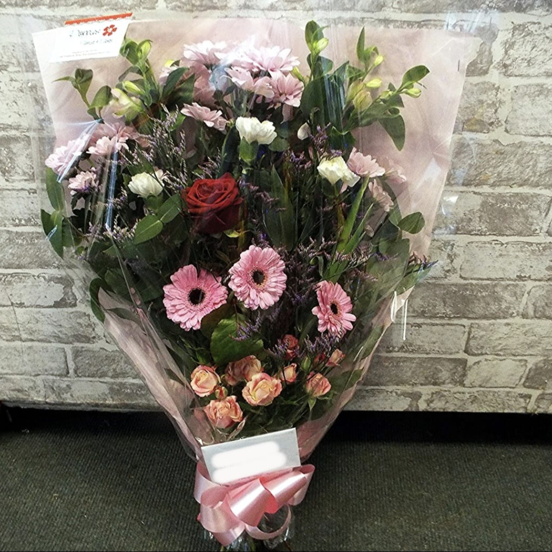PoppiesFloristB's tweet photo. Celebrate love this Valentine's Day with exquisite floral arrangements that speak volumes. Let flowers convey your deepest feelings and make this occasion unforgettable.
#valentines #flower #flowersandflorists #florist #floral #love #gift #bournemouth #dorset #kinson  #valentineday #valentinesday #valentinesgift #valentinegift #valentinesdaygiftideas  #valentinesflower #valentinesflowers #valentinesflowerkl #valentinesflowerbox #valentinesflowers❤️ #valentinesflowers🌹 #valentinesflowerbouquet #valentinesflowersforyou #valentinesflowersph 

https://t.co/IQnwPt2dS1