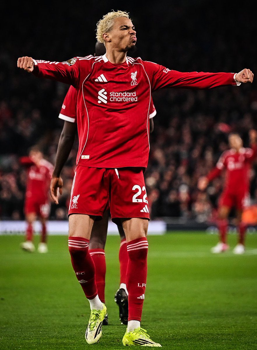 The best signing of the season 🤝