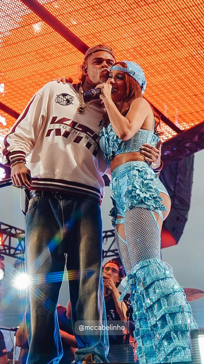 anittarpret's tweet photo. ENSAIOS DA ANITTA 2026! COSMOS — 25/01 RIO DE JANEIRO, RJ | CÂNCER 🦀✨ Anitta e Mc Cabelinho: primeiro convidado dos Ensaios da Anitta, no Rio de Janeiro. https://t.co/vGLJfBvGsS