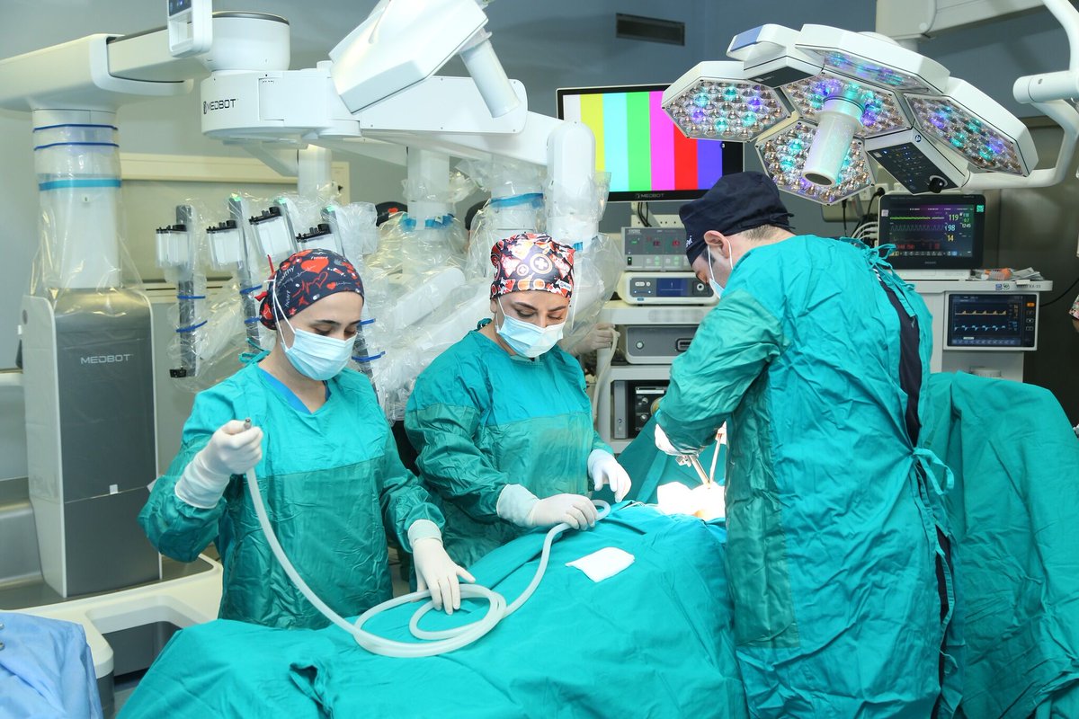 MedBotSurgical's tweet photo. We are pleased to see the official launch of robotic-assisted surgical services at Yeni Klinika in Azerbaijan, reflecting the hospital’s continued efforts to advance minimally invasive surgical care through the adoption of modern medical technologies.

#Robot #Science #Future https://t.co/5vRubtqvTp