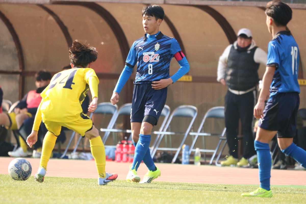 kasanosuke's tweet photo. 令和7年度熊本県高校サッカー新人戦
2/1(日)《決勝》
大津 2-0 秀岳館
(前0-0,後2-0)
得点：後22山本翼
             後23薮田尚大

思うようなゲームではなく難しい試合だったと思いますが後半の2発で勝ちきり優勝でまずは一冠！！ https://t.co/5oGqjQViS5