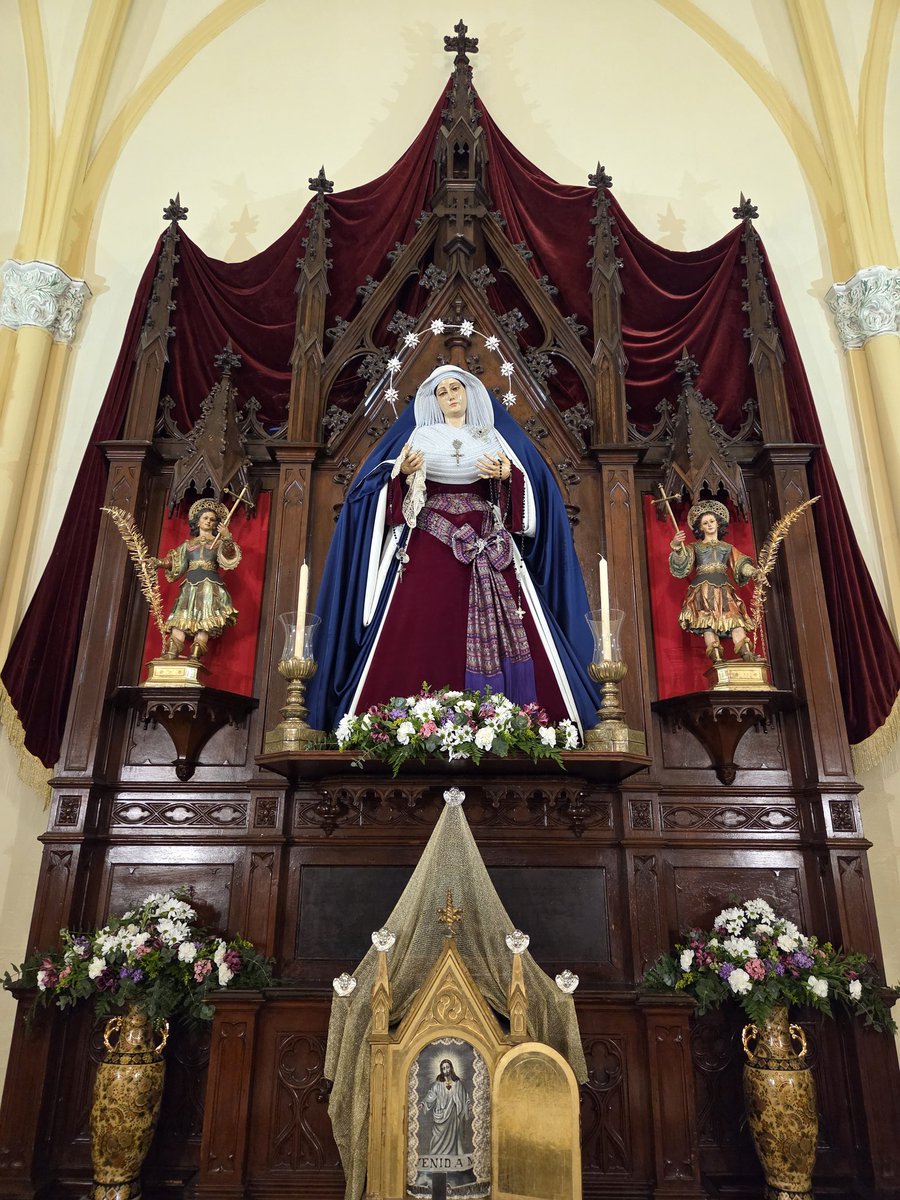 A las 11:45 horas dará comienzo el acto de apertura del aniversario, en el que se presentarán el logotipo oficial, así como los cultos y actos que se celebrarán durante este año de gracia. 

Madre Dolorosa del Mentidero, ruega por nosotros. 

#50AñosBajoTuPatrocinio