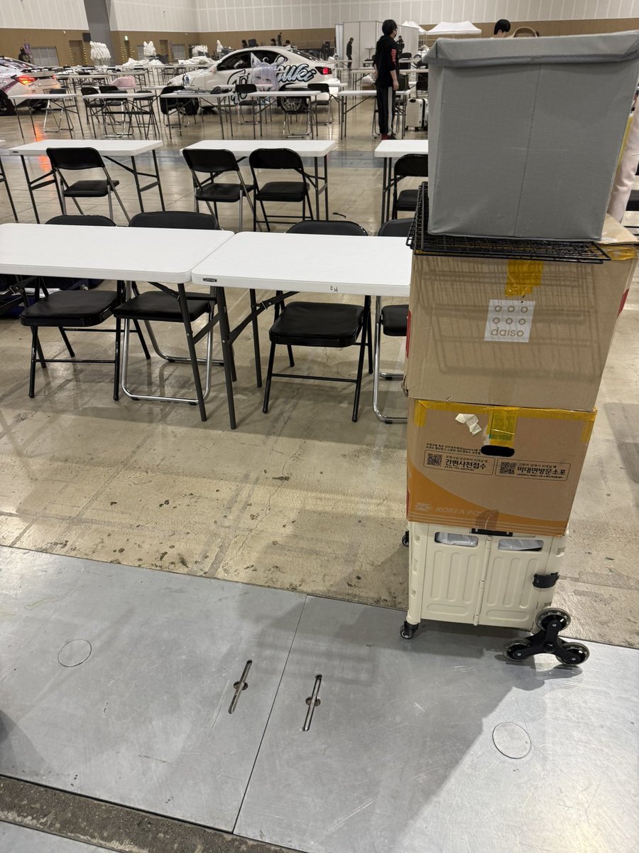 SD_TRIT's tweet image. 수코 리턴즈 차력쇼 시작..

“이동식 농농요리사 전우회 카트”
혼자 끌고가기 레츠고