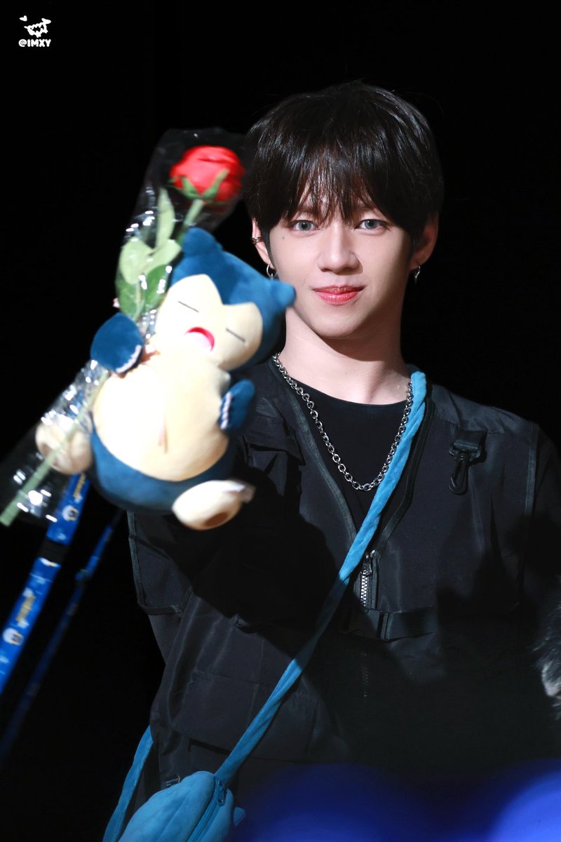 Yes, I'll accept the flower bebe 😌💓