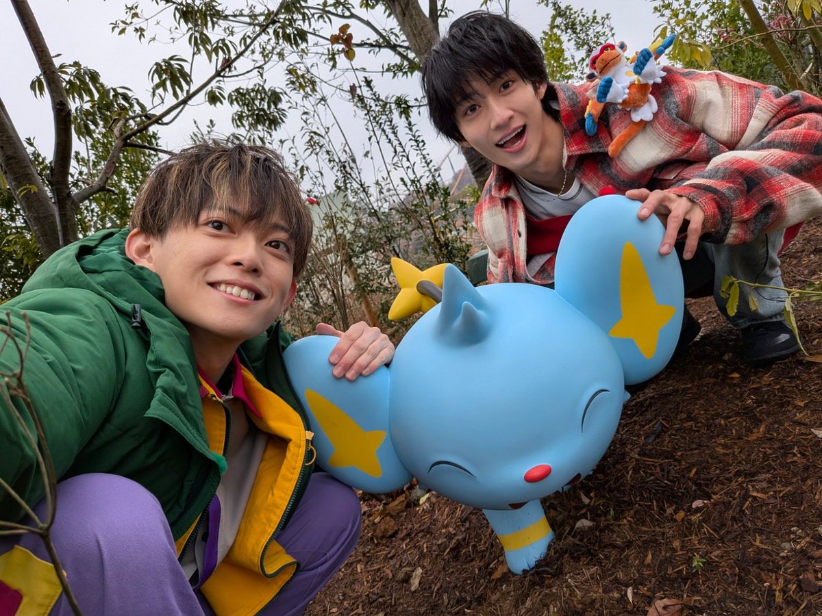 ryogomatsumaru's tweet photo. これは 
#ポケパークカントー の森で出会えるコリンク⚡️

M!LKの曽野舜太くんといっしょ！！📸 https://t.co/A3OE8pJnQo