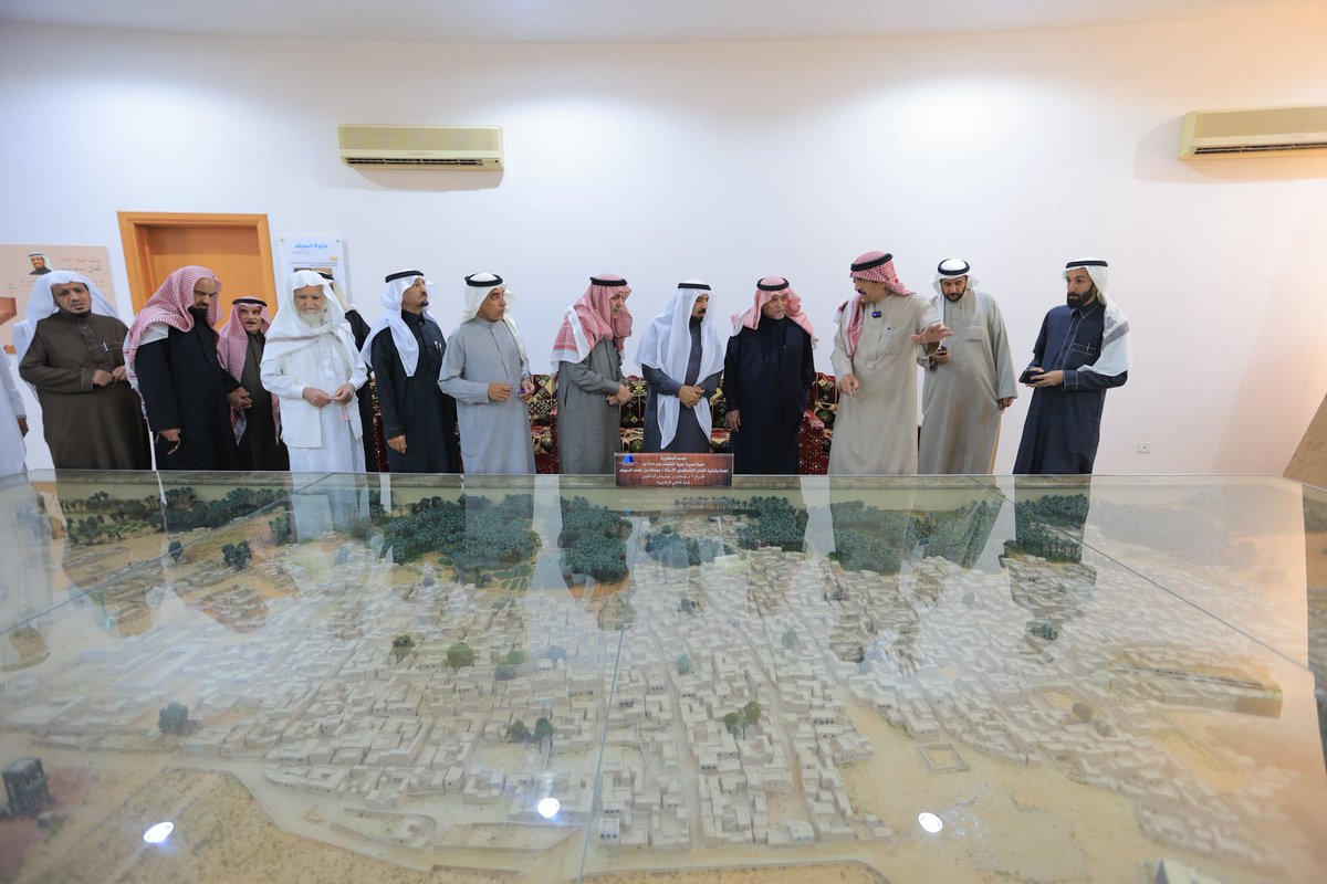 بدعوة كريمة من رئيس وأعضاء لجنة أهالي البكيرية، تشرف مجلس أهالي الرس بزيارة محافظة البكيرية السبت 12 شعبان 1447.
حيث تم في بداية الزيارة عقد لقاء في مقر لجنة أهالي البكيرية تم فيه مناقشة عدد من المواضيع التي تهم المحافظتين ثم تم بعد ذلك زيارة عدد من المواقع و المعالم شملت 
مقصورة