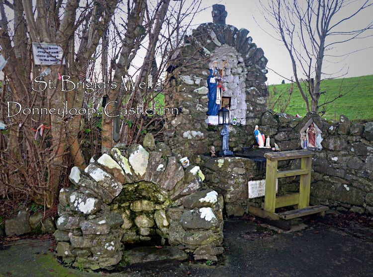 welovedonegal's tweet photo. Happy St. Brigid's Day everyone!
Here are some of the holy wells dedicated to her in #Donegal
(Located at #Drumkeen #Castlefinn #Raphoe #LoughDerg ).
#StBrigid #StBrigidsday
#Ireland . https://t.co/U3UlFmNxqX