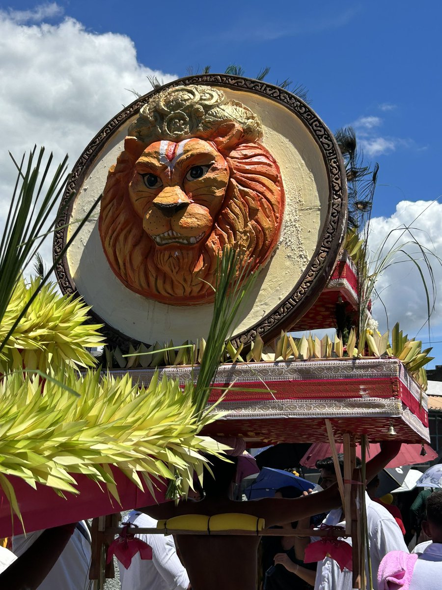 PaulBrummell's tweet photo. Happy Cavadee to all those celebrating.
#Cavadee #Kavadi https://t.co/4olPL8WvW3