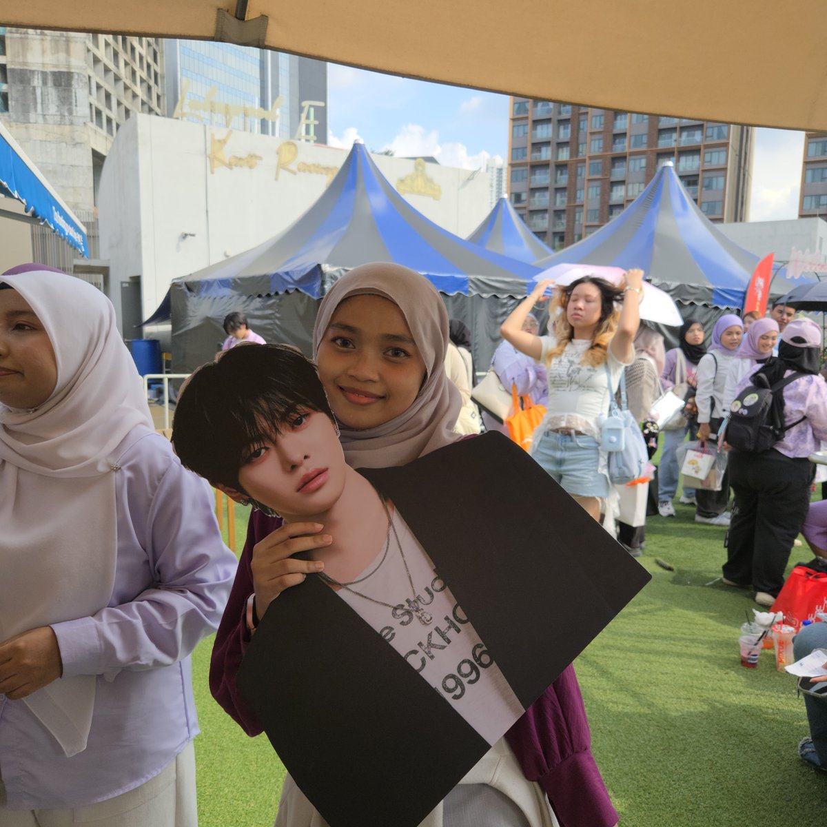 tyraaﾟWE LOVE LEO 💙 tweet media