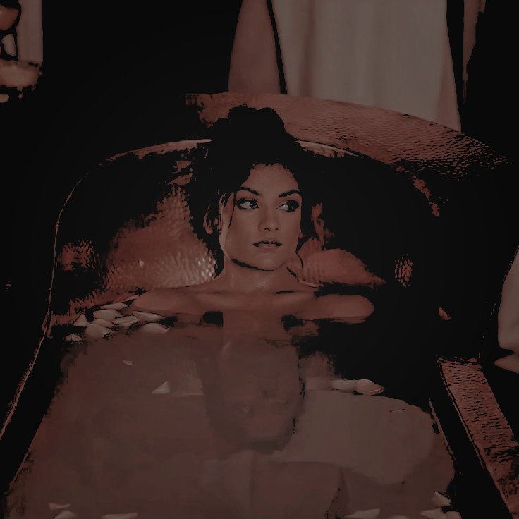 𝓚𝐀𝐓𝐇𝐀𝐍𝐈 ❀ tweet media