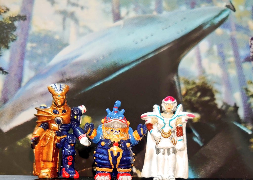 #トイアワ
キーワード『3』
ロンダーズファミリー3幹部！
＄ドン•ドルネロ
￥ギエン
₤リラ