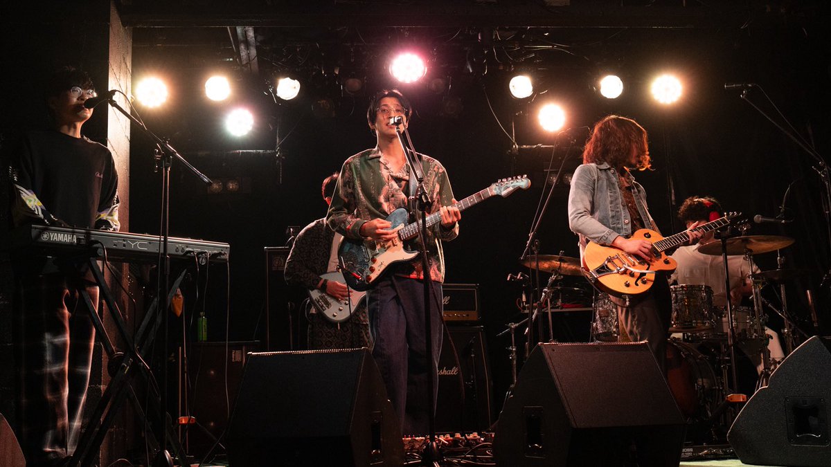 Pictured Resort tweet media