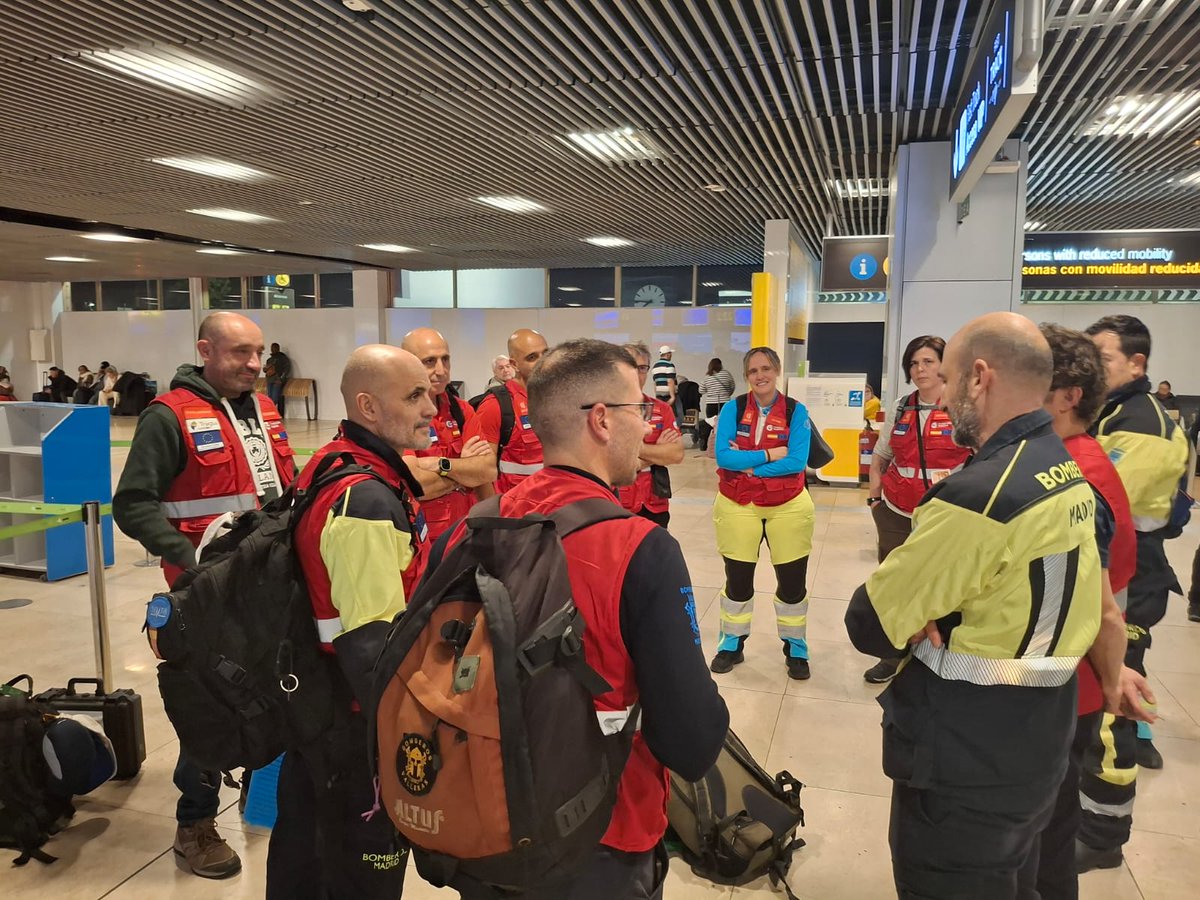 Personal voluntario del módulo de potabilización #AquaSTART ya vuela hacia Mozambique para apoyar la respuesta de la #AECID <a href="/MAECgob/">Ministerio de Asuntos Exteriores, UE y Cooperación</a> tras las graves inundaciones 💧🏘

Muchas gracias por vuestra labor, esencial para asegurar el suministro de agua para la población afectada 🇲🇿🚰