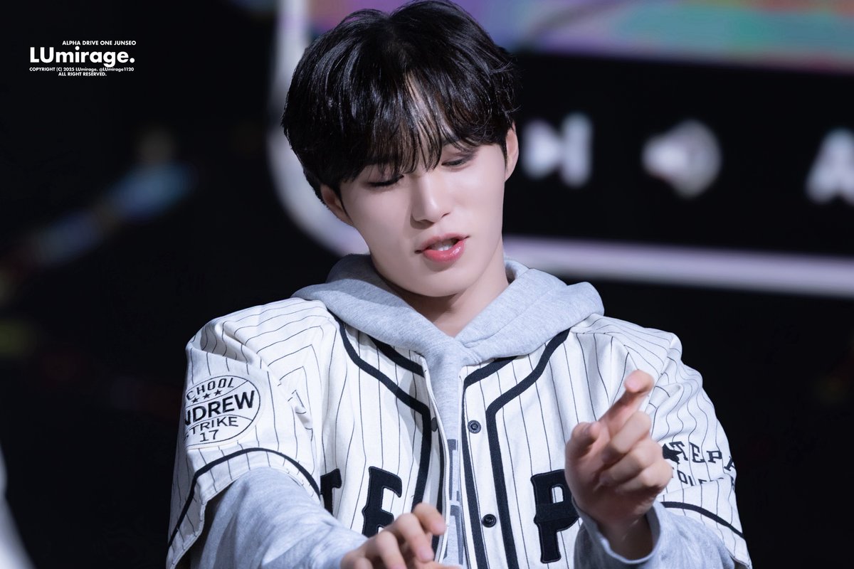 LUmirage. tweet media