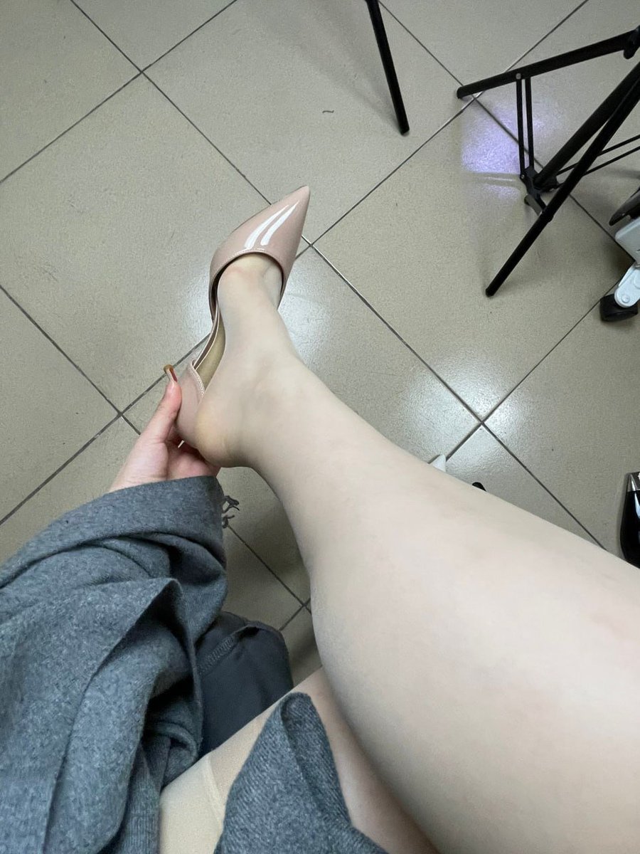 每天出门最纠结的事情莫过如此，选择困难症又犯了...🙄 https://t.co/uHnJGMEGzR