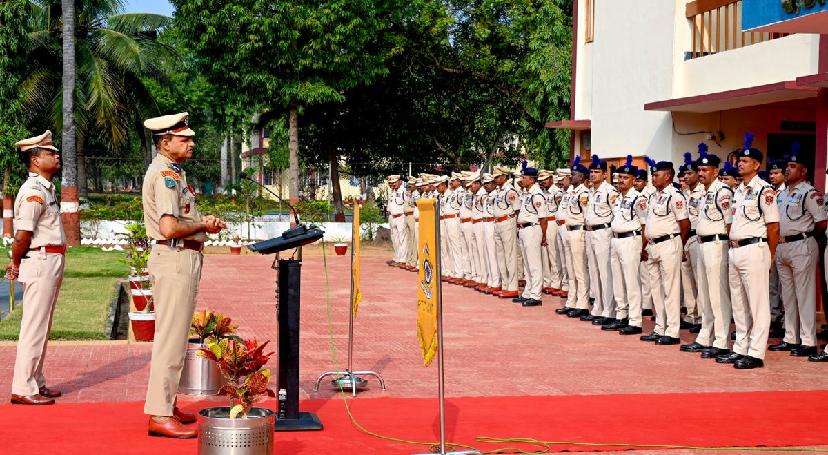 rtc2avadi's tweet photo. Today RTC CRPF AVADI Celebrated its 57th  rising day in a befitting Manner with enthusiastic Participation of Trainees, Trainers and all staff across ranks. https://t.co/s9gKvgPXnz