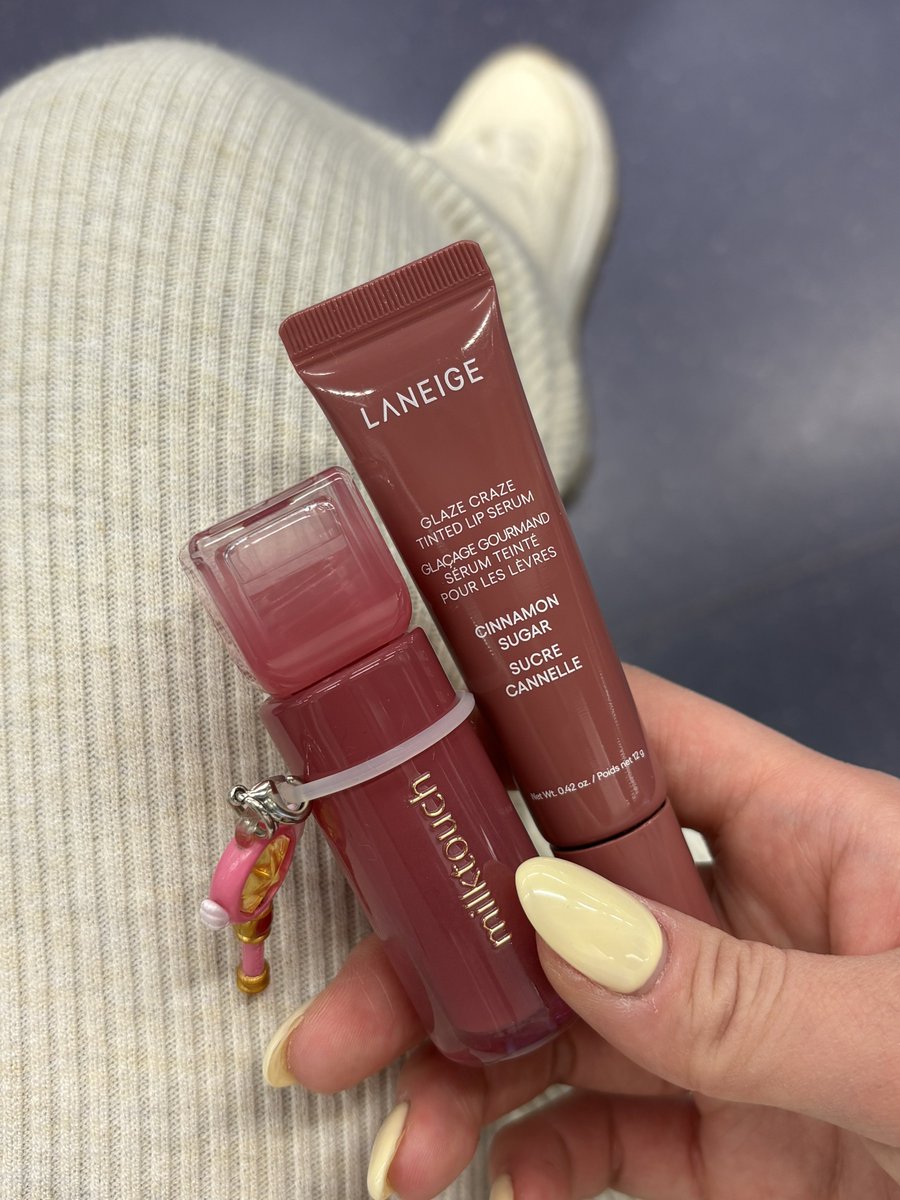 やしろなな tweet media