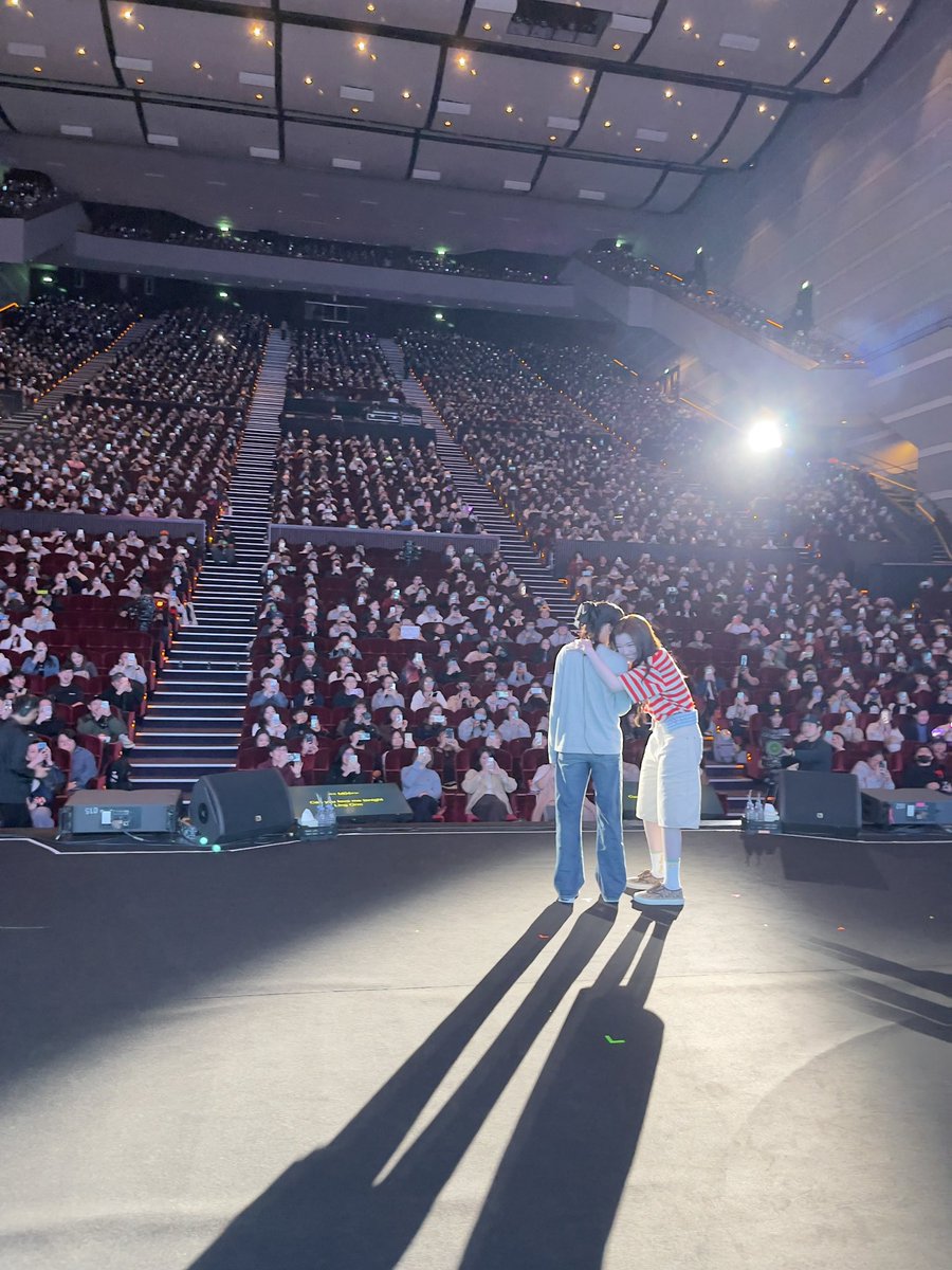 LingOrmCH3's tweet image. รักมากอะเนอะ 🤭

 LINGORM TP FANMEET
#LingOrmTaipeiFanmeeting
#หลิงออม #LingOrm