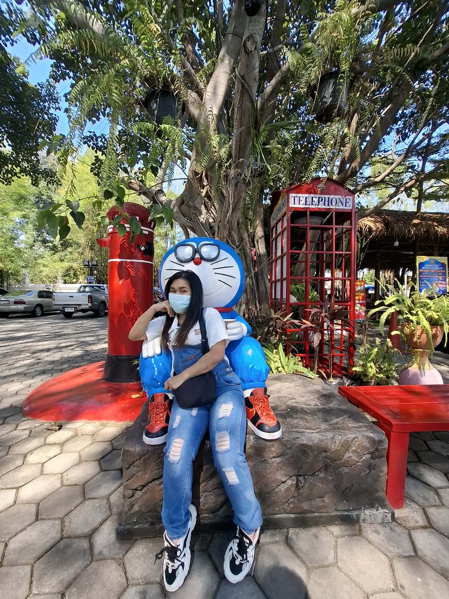 เข้าร้านผับร้านเหล้าเข้าบ่อยแล้ว
หันมาเข้าวัดทำบุญดีกว่า
สวัสดีวันหยุด #สันป่าตอง #แม่วาง