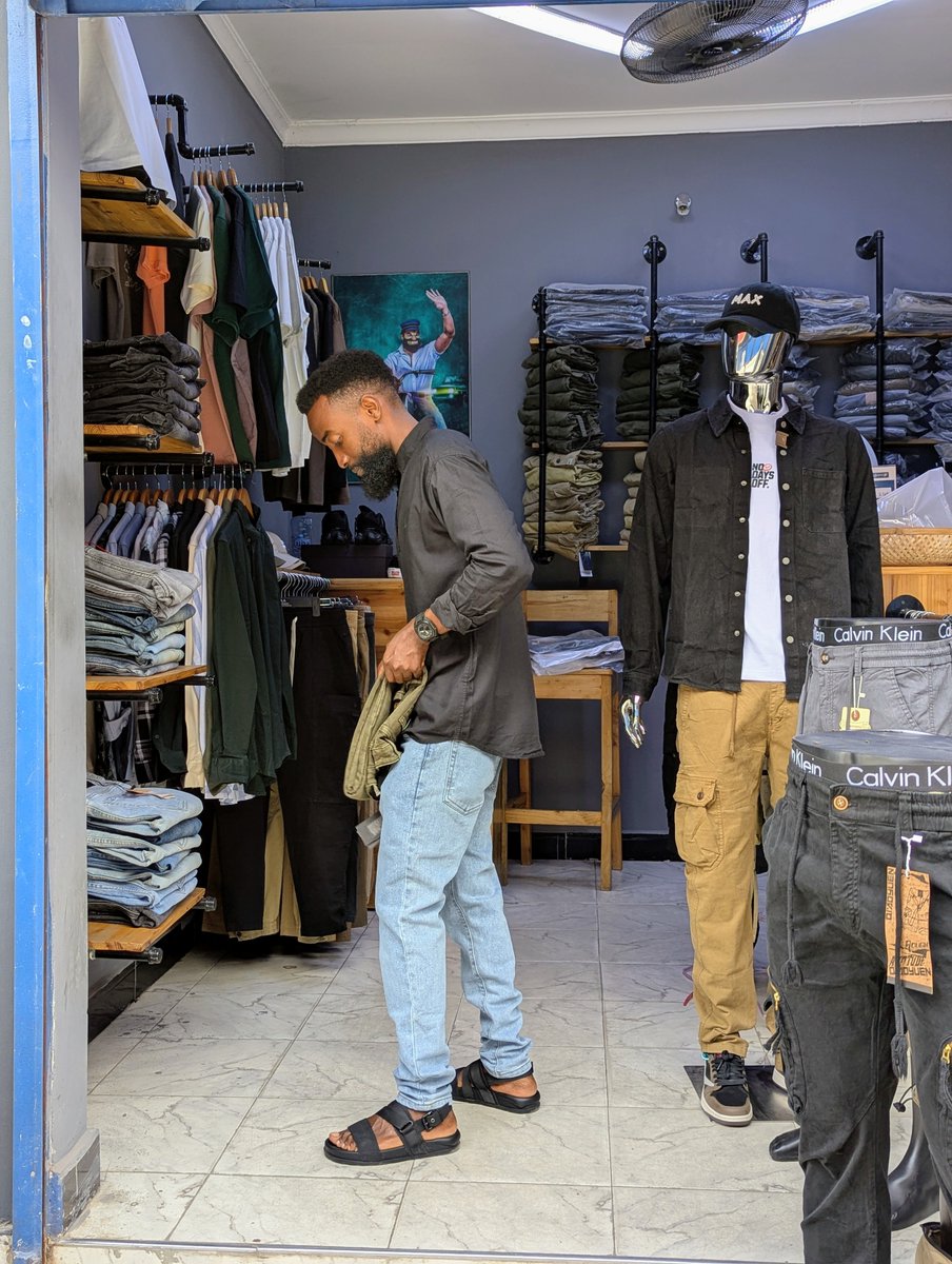 Mimi nipo Mabibo Mwembeni, wewe unaruka tweet zangu ukiwa wapi?😁