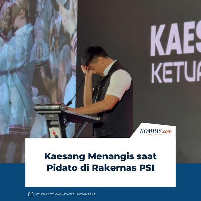 | A K | tweet media