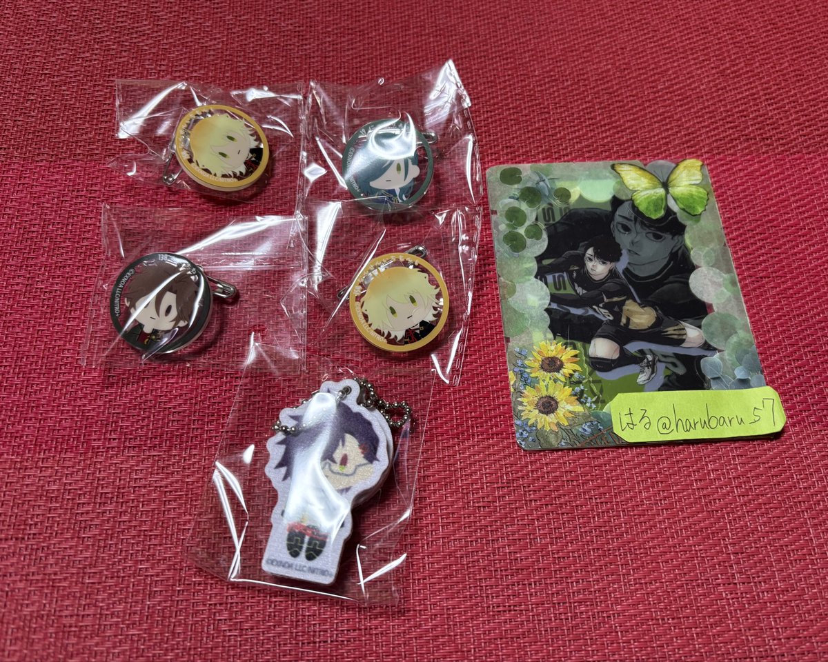 harubaru_57's tweet image. 刀剣乱舞 フリューくじ
御伴散歩 ぽちくじ
交換

譲▶︎D賞 明石国行
E賞 南泉一文字(2) にっかり青江 御手杵
B賞 豊前江

求▶︎D賞 大倶利伽羅
E賞 石田正宗1＞大包平
B賞 三日月宗近

1点〜◎
郵送のみ