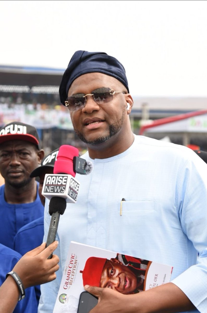 Jack_ng01's tweet image. Ndi Abia, pay attention to this guy! 

He is always around the Gov now! Even more visible than the Deputy Gov 

He now attends practically all events with the Gov

Is the Gov preparing him to take over from him?? 🤔🤔🤔

Does the zoning favour him though? Because I think he is…